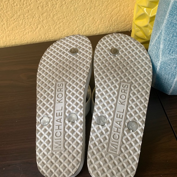 Michael Kors - Picture 5 of 6